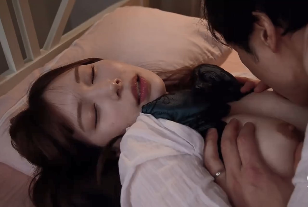 亚洲色少妇   -迅雷下载高清在线观看